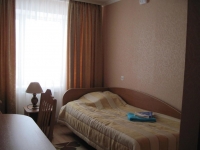 05.jpg
