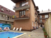 02.jpg