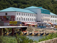 03.jpg