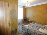 05.jpg
