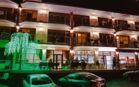 02.jpg