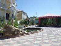 03.jpg