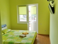 06.jpg