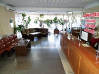 02.jpg
