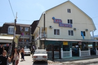 02.jpg